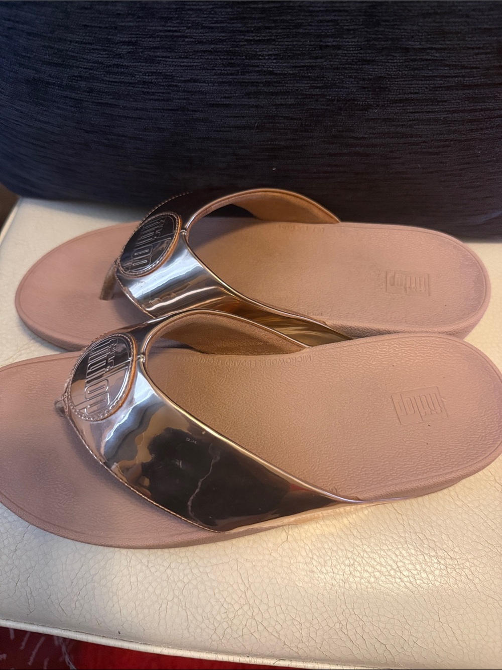 Fitflop Women's Metallic Rose Gold Slide Sandals - Picture 6 of 13